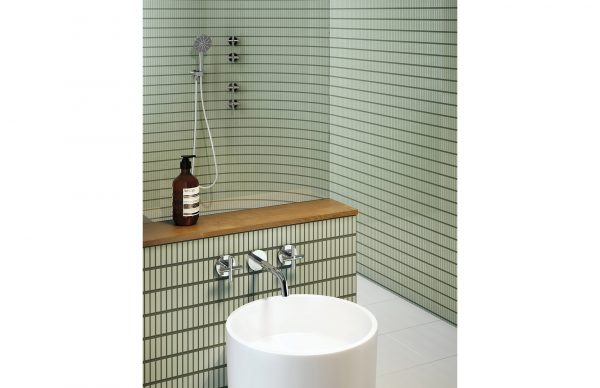 Vivid Slimline Plus Wall Top Assemblies